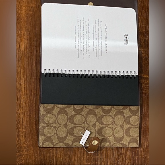 COACH notebook with Elegant Canvas and Leather Cover - Picture 8 of 12